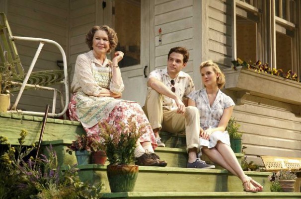 Roundabout’s ‘Picnic’ is a feast for the eye