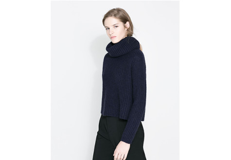 Oversized sweaters offer cozy, comfortable option for cold