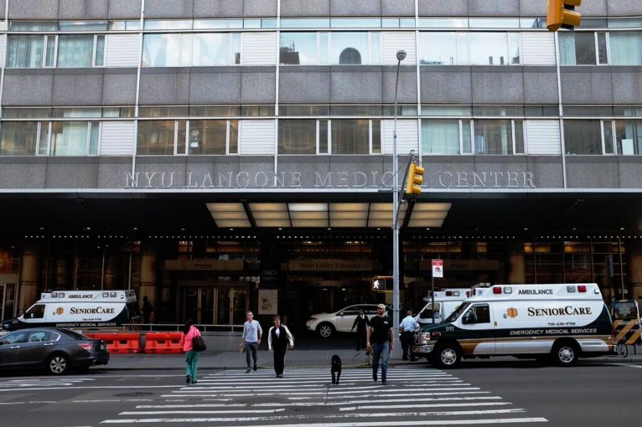 A+fire+broke+out+at+a+construction+site+located+at+NYU+Langone+Medical+Center+on+Wednesday.