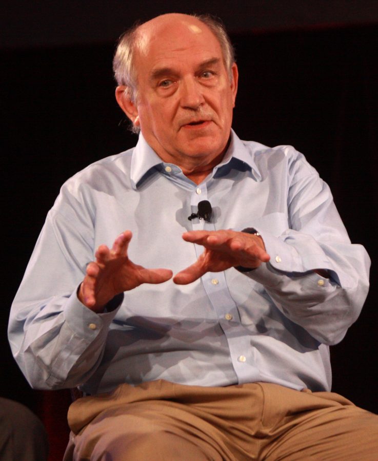 The+faculty+has+expressed+their+dismay+regarding+Charles+Murray%E2%80%99s+event+on+campus.+Many+have+chosen+to+undersign+the+document+to+show+their+support+of+the+letter.