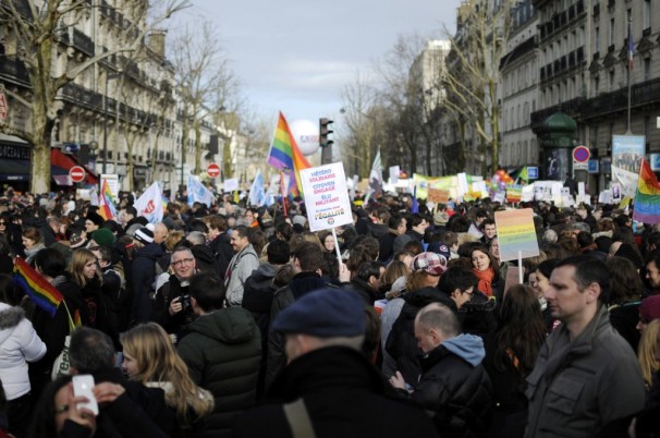 French take to the streets in support of gay marriage