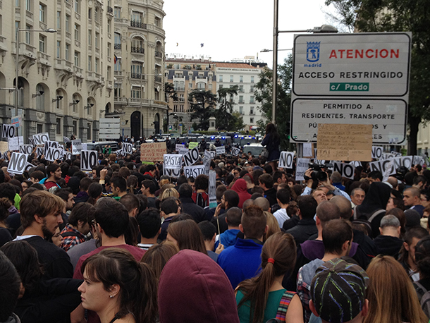 Spanish police, civilians clash in anti-austerity protest