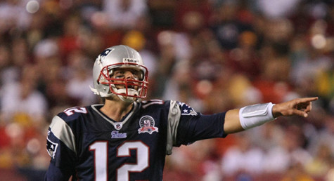Injury, miscommunication weaken Patriots players