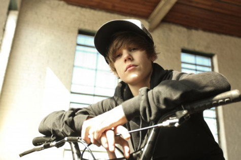 Justin Bieber struggles to find balance between music, controversy