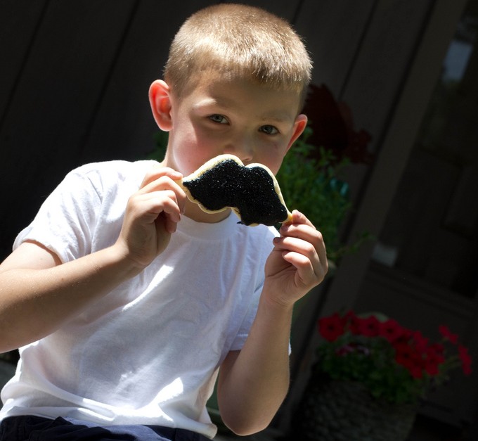 Lay down your razors this month to raise awareness for male cancers
