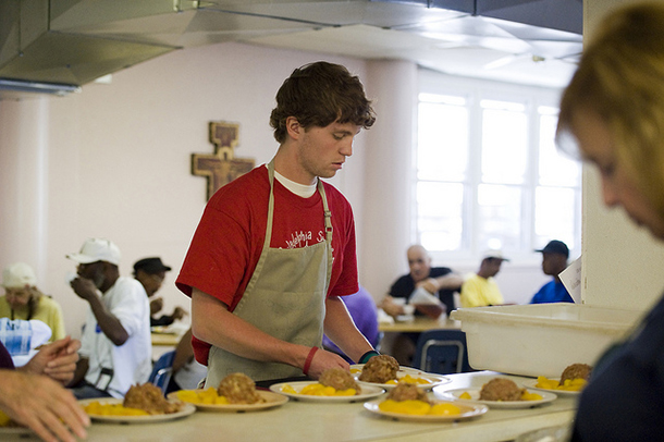 Top five ways to volunteer during holidays