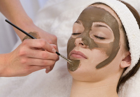 Sleep mask trend offers skin treatment options