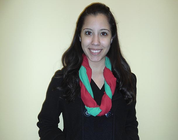 DIY: Create a colorful holiday scarf