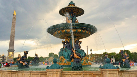 In gap year, student blogs about worldwide travels