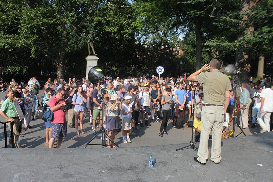 Community+members+rally+against+the+expansion+of+NYU+and+the+destruction+of+the+Coles+Sports+Center.