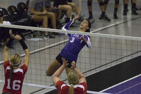 Volleyball regains footing after West Coast trip