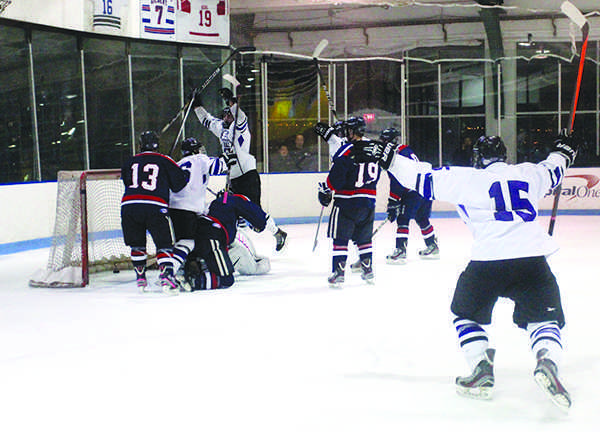 NYU men’s hockey keeps keeps their perfect streak alive by winning against University of Massachusetts Amherst on Saturday night.