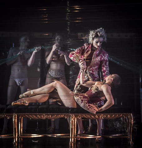 Mirror, Mirror on the Wall, Who’s the Most Burlesque of Them All?
