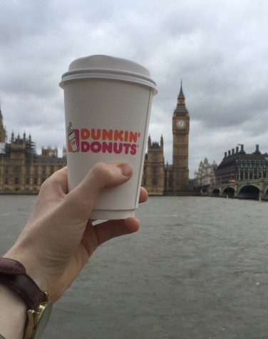 London: Dunkin Donuts, Baker Street Style