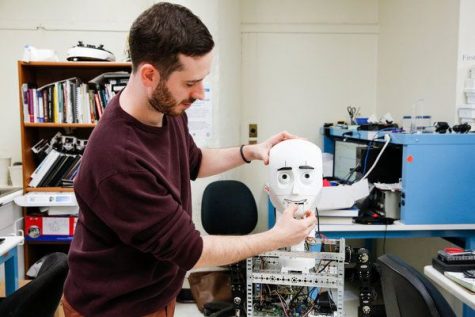 Q&A with the Tandon Student Behind the Facially Cognizant Robot