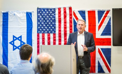 Students Host Former Colonel in Discussion on War Crimes and Terrorism