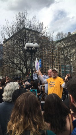NYU Students Feel the Bern, Not So Much ‘Bernie’s Yearning’