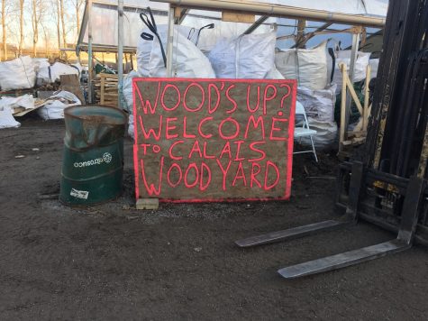 Paris: Students Volunteer at the Empty Calais Jungle