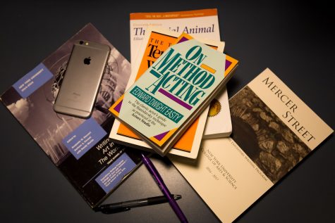 Students Read Between the Lines of NYUSH Textbook Policies