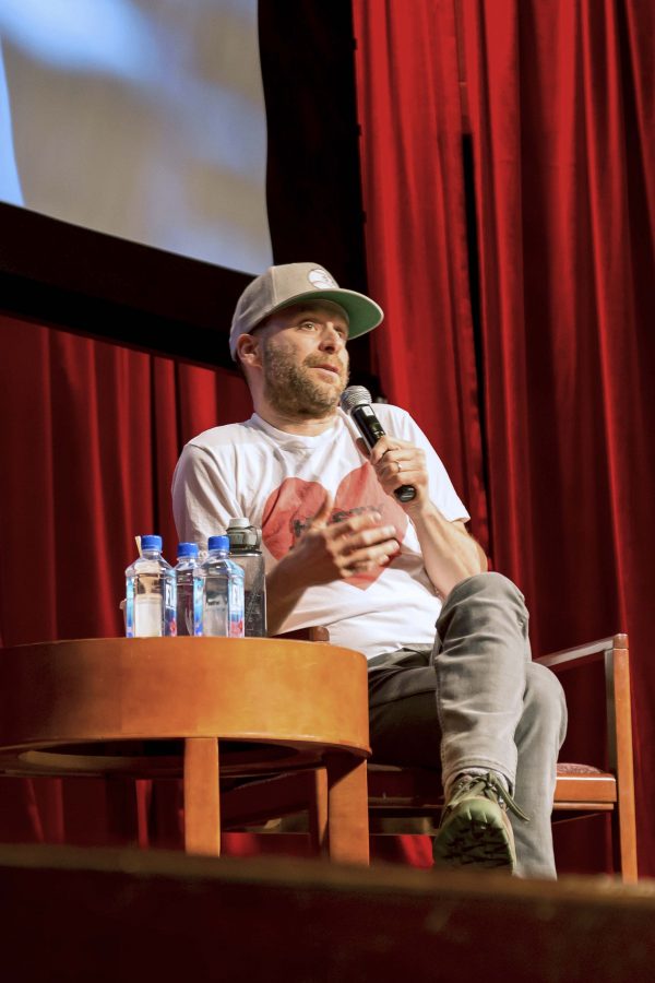 Actor+Jon+Glasier%2C+who+plays+Laird+on+%22Girls%22%2C+answering+questions+at+the+screening+in+Kimmel+on+Tuesday.