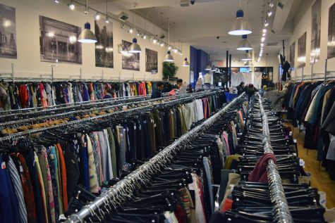 The Retailers of the Traveling Clothes