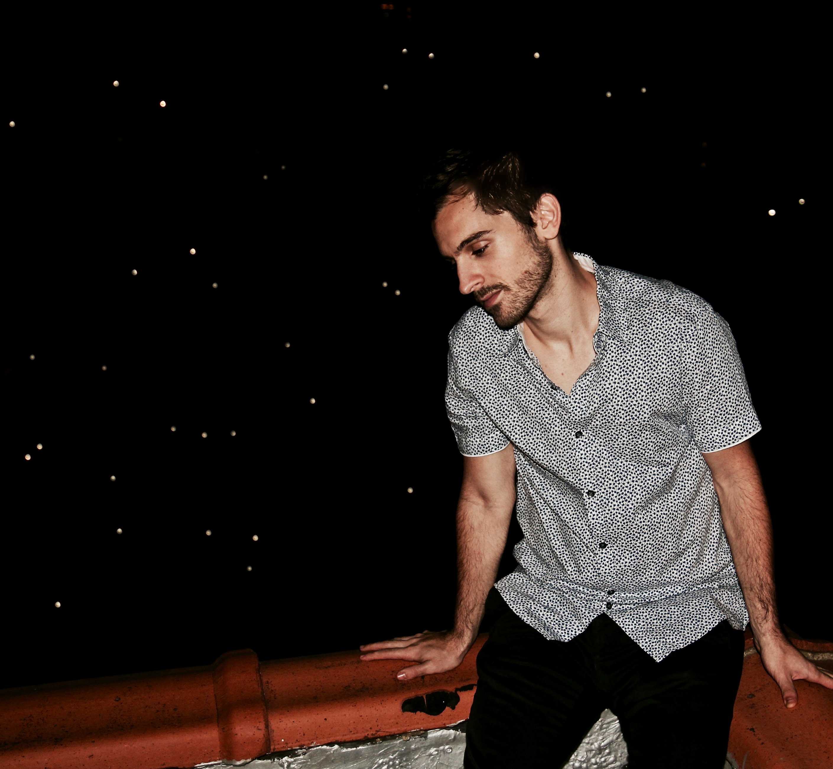 Having recently released his new single, “Something Beautiful,” NYU Songwriting Master’s graduate, Brett Miller, will be headlining “Joint Jams” at the Bowery Electric, April 20.