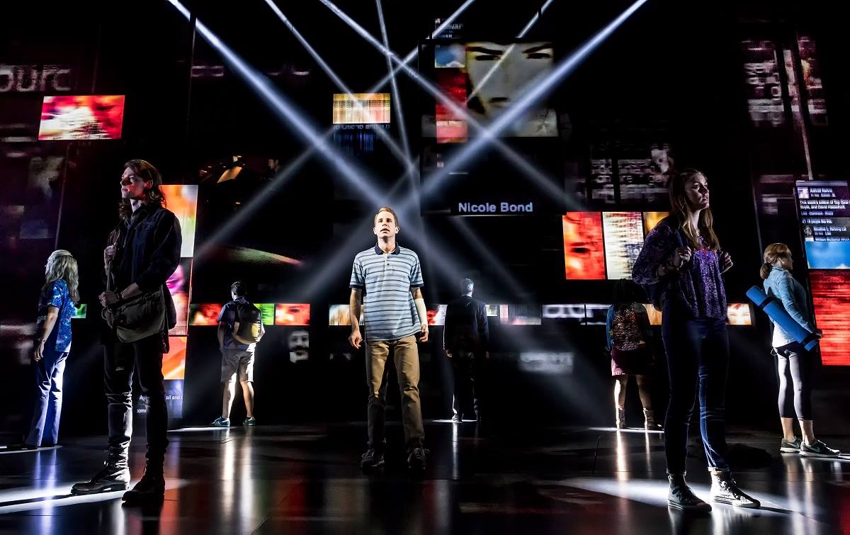 Dear+Evan+Hansen+has+captivated+the+hearts+of+audiences+and+critics+alike%2C+collecting+a+number+of+Tony+nominations+and+wins.