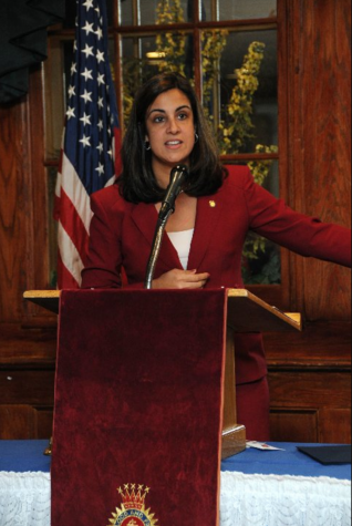 Republican Mayoral Candidate Speaks to College Republicans