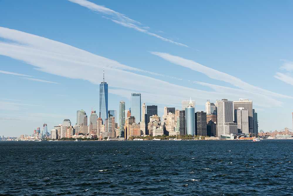 Although the Financial District is home to many companies and offices, it also offers a variety of shopping options and great food.