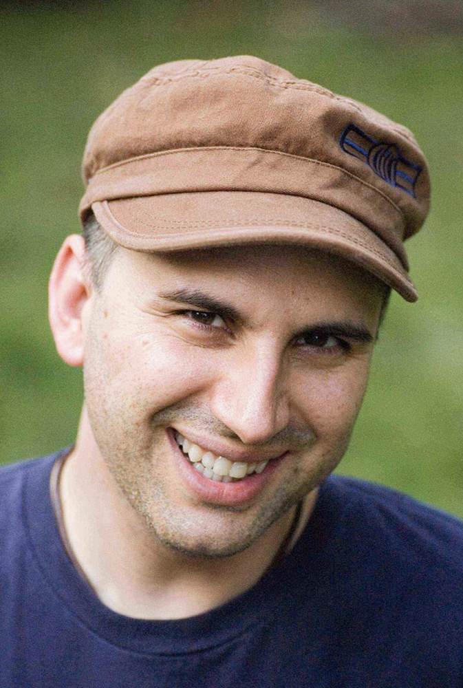 Comedian%2C+LGBTQ%2B+activist+and+environmental+rights+advocate+Peterson+Toscano+sat+down+with+WSN+staff+to+discuss+his+upcoming+plans+and+routines+for+his+lecture+at+NYU.+His+lecture+will+be+at+the+Barasch+Theater+on+Oct.+11+at+6%3A30pm.+