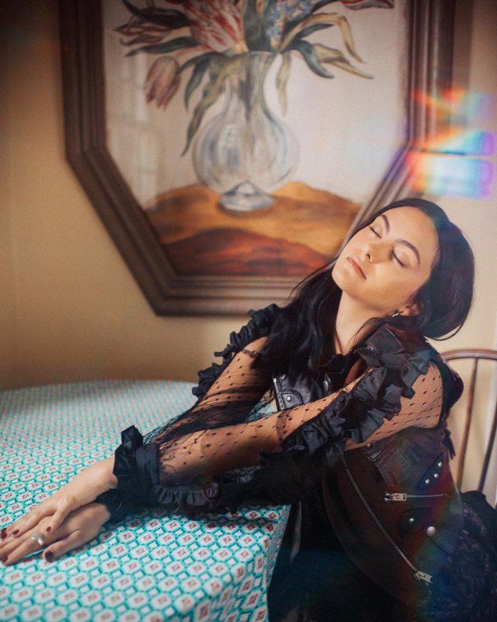 Tisch+alumna+Camila+Mendes+stars+in+the+CW%E2%80%99s+Riverdale.+Her+character+Veronica%E2%80%99s+style+is+very+polished+and+elegant.