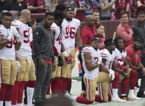 NFL Players Stand for Veterans