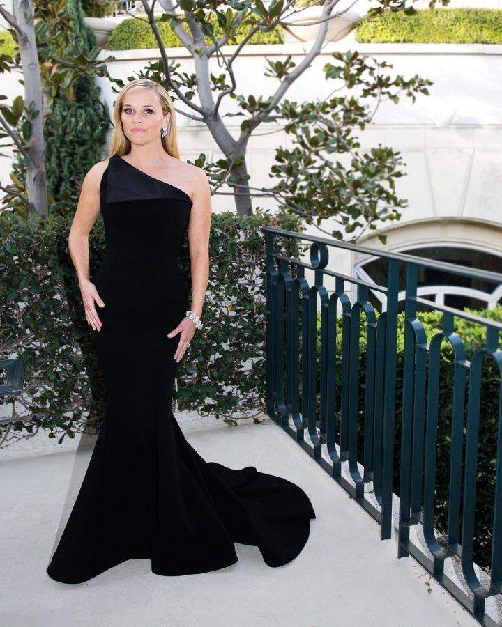 Reese+Witherspoon+was+among+the+many+women+and+men+who+wore+black+to+the+Golden+Globes+in+support+of+Time%27s+Up.