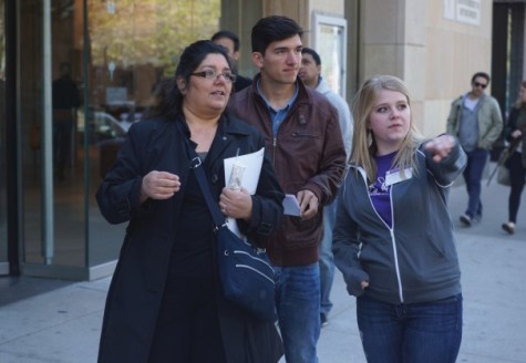 Admitted students explore campus with family, friends